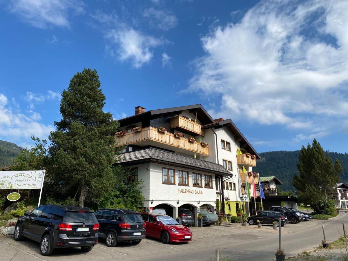 Hotel Alpensonne Рицлерн Екстериор снимка